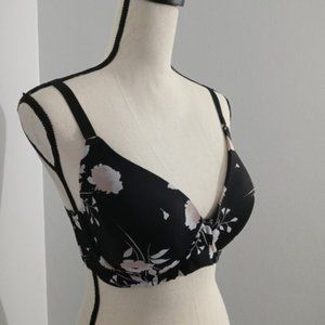 36 DD Bra looking for home